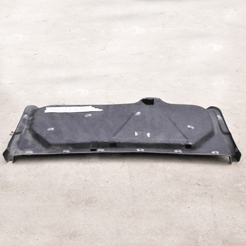 Tấm nỉ ốp nắp cốp sau W140