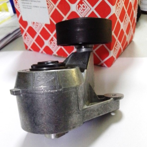 Cụm Bi Tỳ Trơn W124 W140 (1032000870)